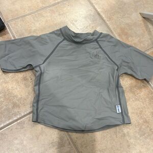 I. Play Rash Guard